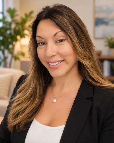 Elaine Bayer, AMFT, associate therapist at Third Street Counseling in Laguna Beach